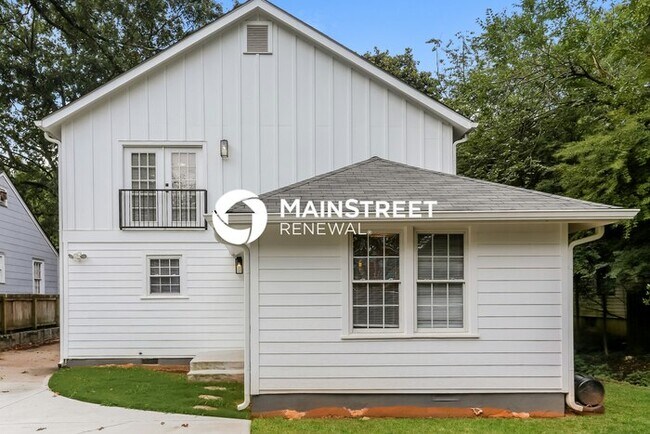 Building Photo - 4 Bedroom Pet-Friendly Home in Atlanta, GA with Main Street Renewal