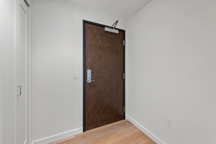 entry door - 450 S Main St