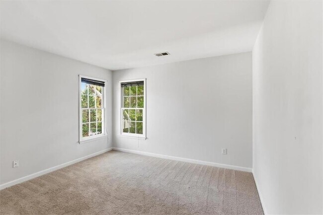 Building Photo - 3986 Fox Glen Dr