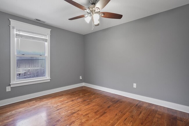Building Photo - 904 Delmas Ave