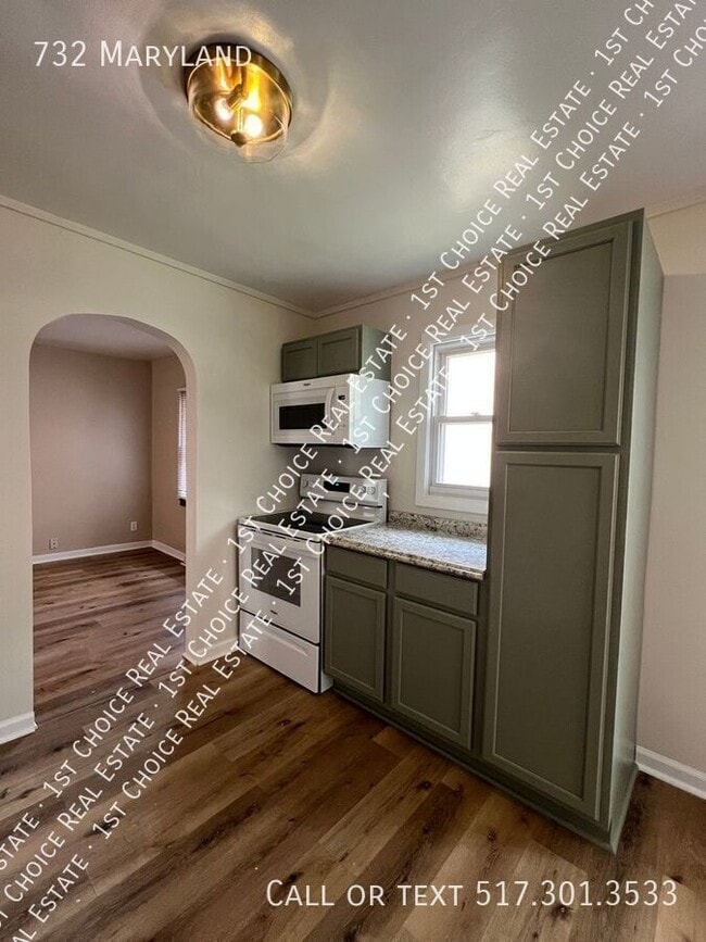 Building Photo - 732 Maryland-