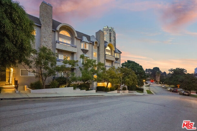 Building Photo - 10627 Ashton Ave