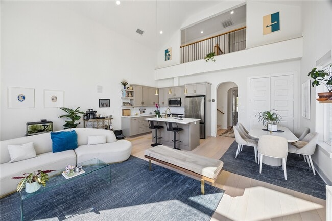 Building Photo - 3107 Webster St