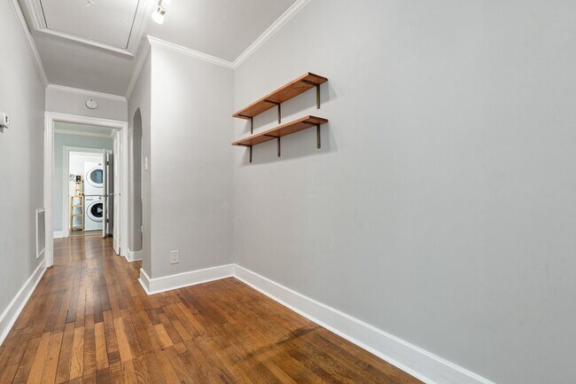 Building Photo - 2408 Cascadilla St