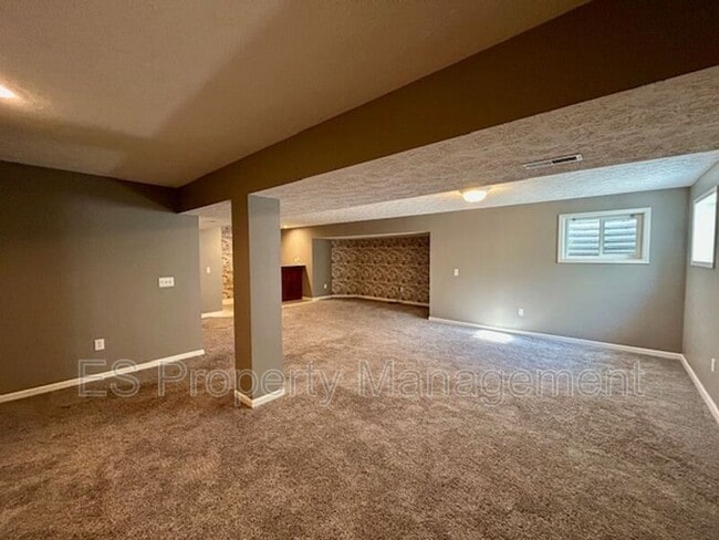 Building Photo - 18258 Benton Oak Dr