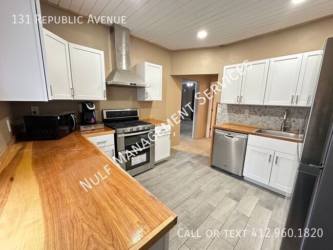 Building Photo - 131 Republic Ave