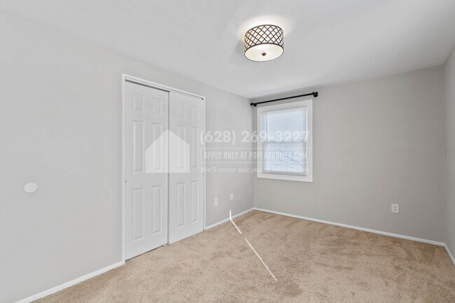 Building Photo - 2511 Kitmore Ln