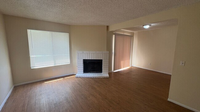 Building Photo - 1 Bd Apartment For Rent