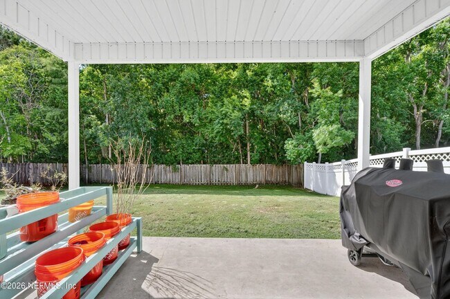Building Photo - 2038 Creekmont Dr