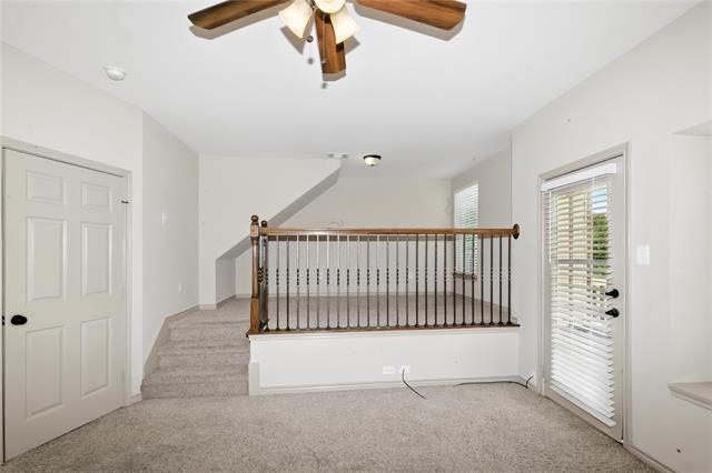 Building Photo - 3905 Vista Mar Dr