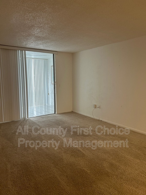 Building Photo - 10540 77th Terrace