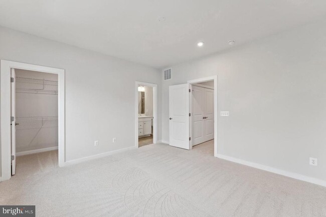 Building Photo - 1171 Herndon Pkwy