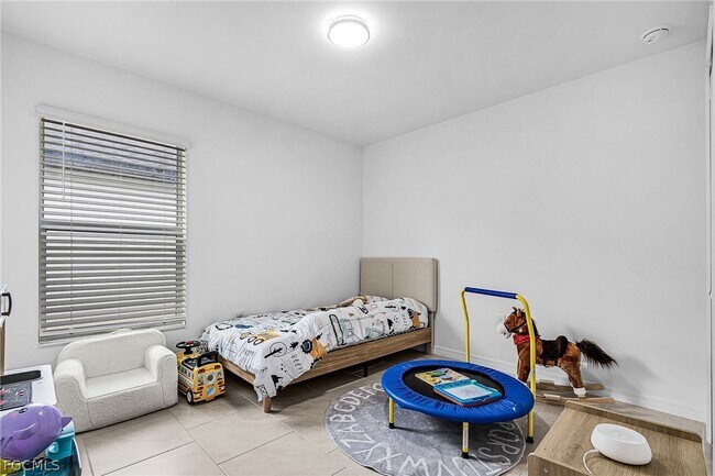 Building Photo - 4007 San Clemente Ct