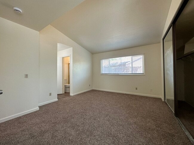 Building Photo - 8613 Tiogawoods Dr