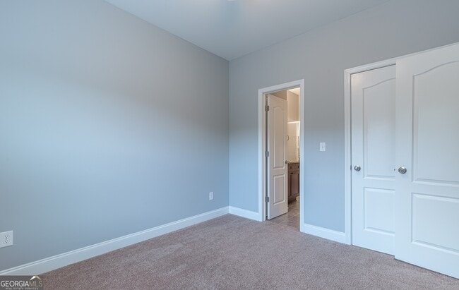 Building Photo - 1280 Binghampton Cir