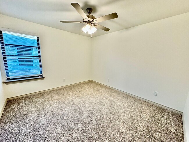 Building Photo - 3 Bed 2 Bath - Frenship ISD