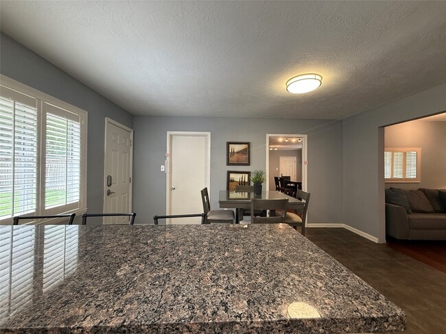 Building Photo - 3411 Linkwood Dr