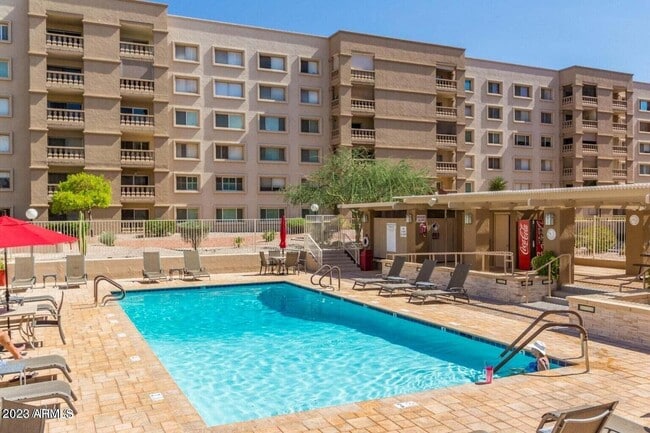 Building Photo - 7920 E Camelback Rd