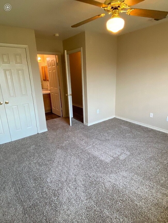 Building Photo - "Spacious 3-Bed, 2-Bath Retreat in College Station – Your Perfect Home Awaits!"