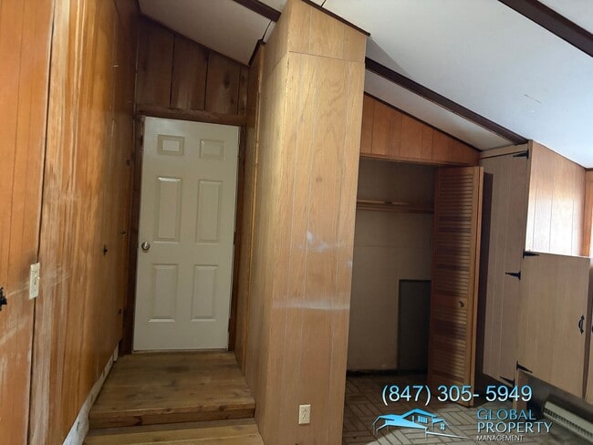 Building Photo - 3 Bedroom Home For Rent