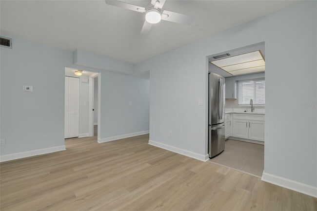 Building Photo - 4580 Overlook Dr NE
