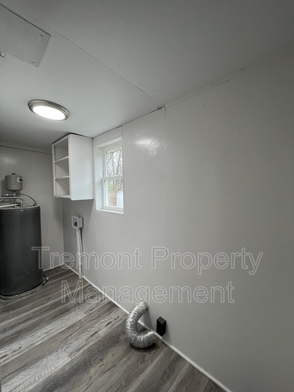 Building Photo - 1710 South Kelley Street