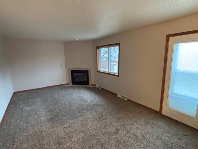 Building Photo - 127 Rosewood Ln S