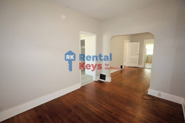Building Photo - 315 Enlow Ave