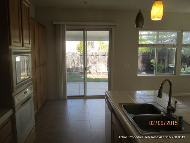 Building Photo - West Roseville 2100sqft, 3 Bedroom (office...
