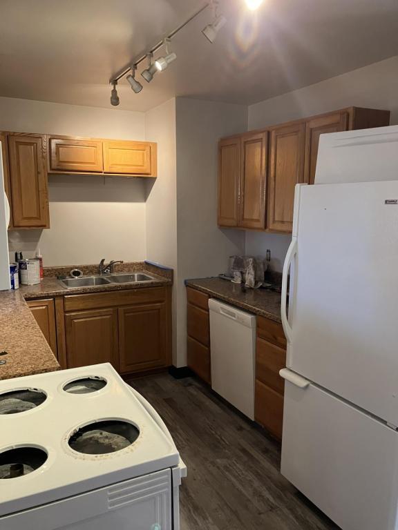 Building Photo - 2520 SW Mission Ave