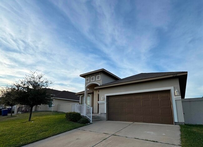 Building Photo - 212 Sandhill Oak Dr