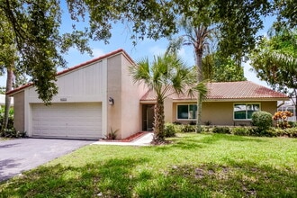 Building Photo - 8362 Shadow Wood Blvd