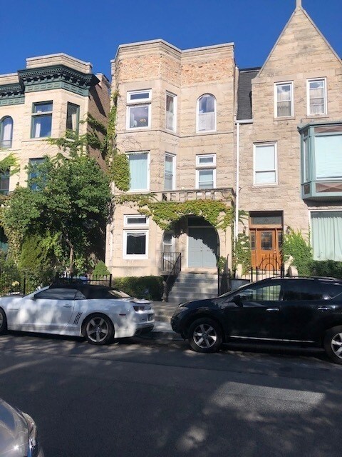 Building Photo - 4457 S Oakenwald Ave