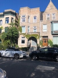 Building Photo - 4457 S Oakenwald Ave