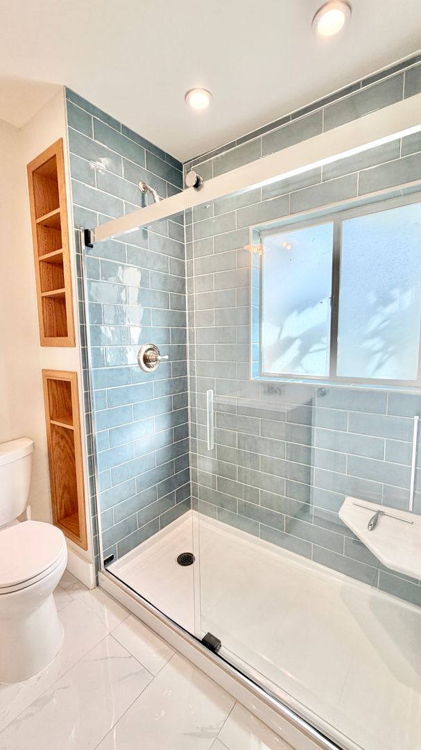 Building Photo - Beautiful Craftsman-style Home with fenced yard space, detached garage and additional parking in ...