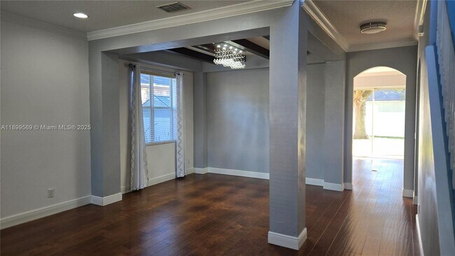 Building Photo - 30544 Latourette Dr