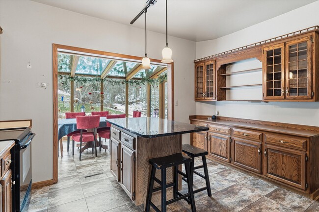 Building Photo - 14242 Hein Ln