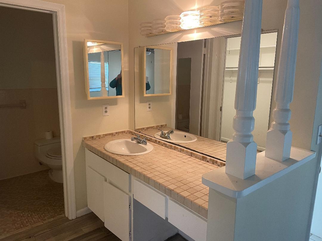 Master Bath - 1431 Flagler Blvd