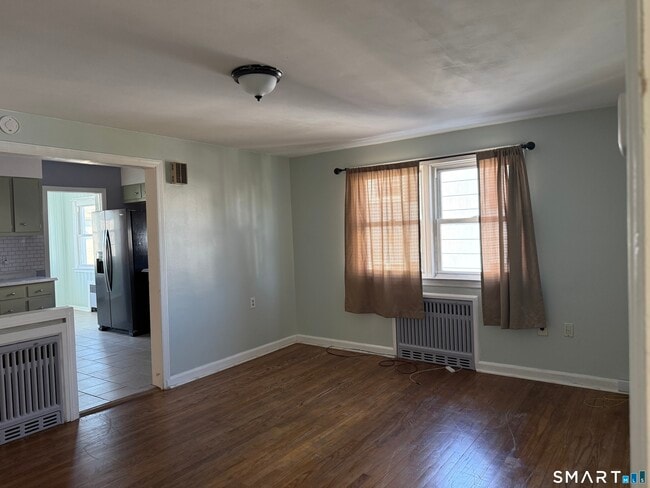 Building Photo - 95-97-97 Locust St