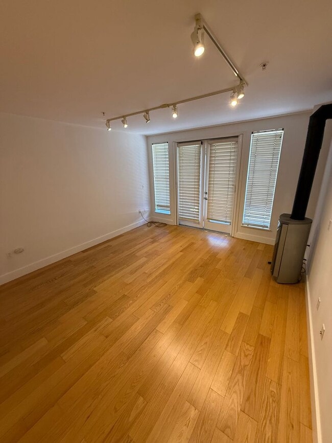 Building Photo - Quiet Rear-Unit in the Mission — Private Terrace, Garage, Roof Deck