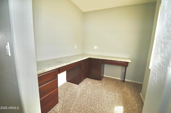 Building Photo - 3106 E Andre Ave