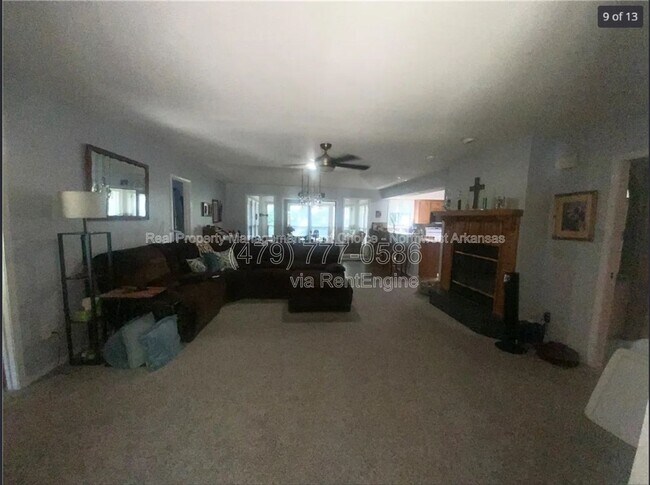 Building Photo - 12 Sunderland Dr