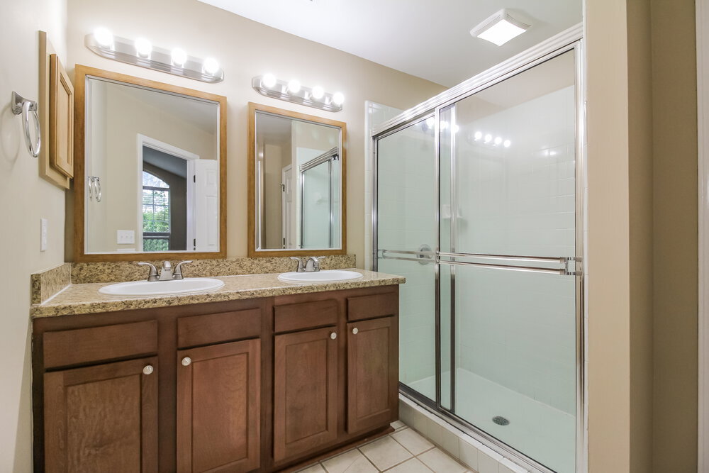 Building Photo - 8028 Bannockburn Dr