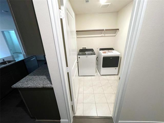 Building Photo - 603 Willow View Way