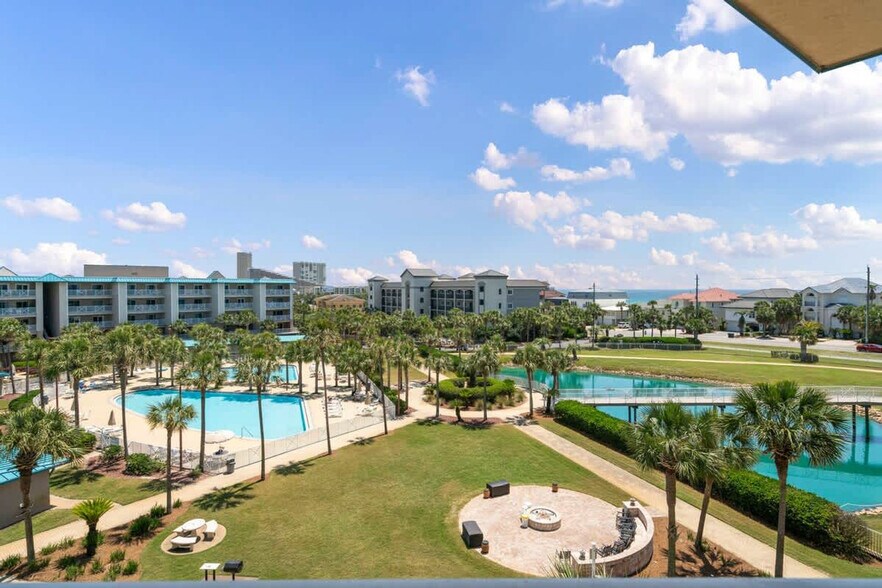 Building Photo - 778 Scenic Gulf Dr