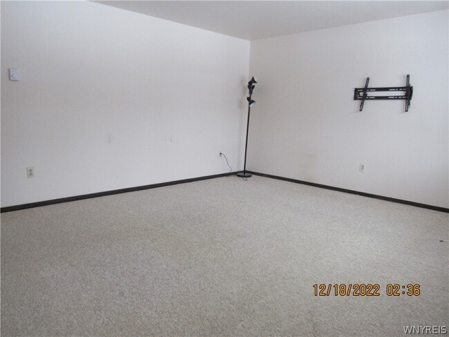 Building Photo - 837 Beach Rd