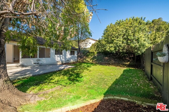 Building Photo - 3333 Corning St