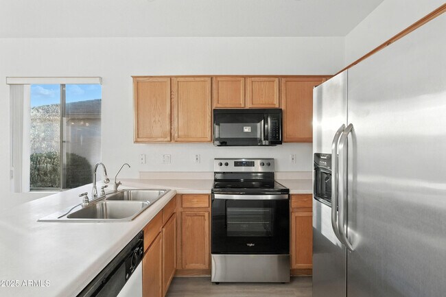 Building Photo - 8815 N 66th Ave