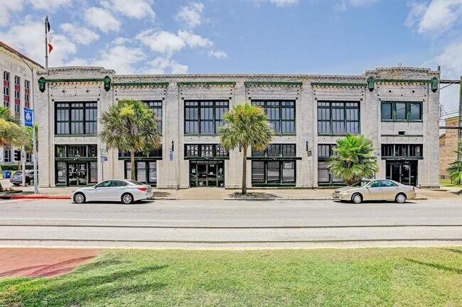 Building Photo - 2504 Church St