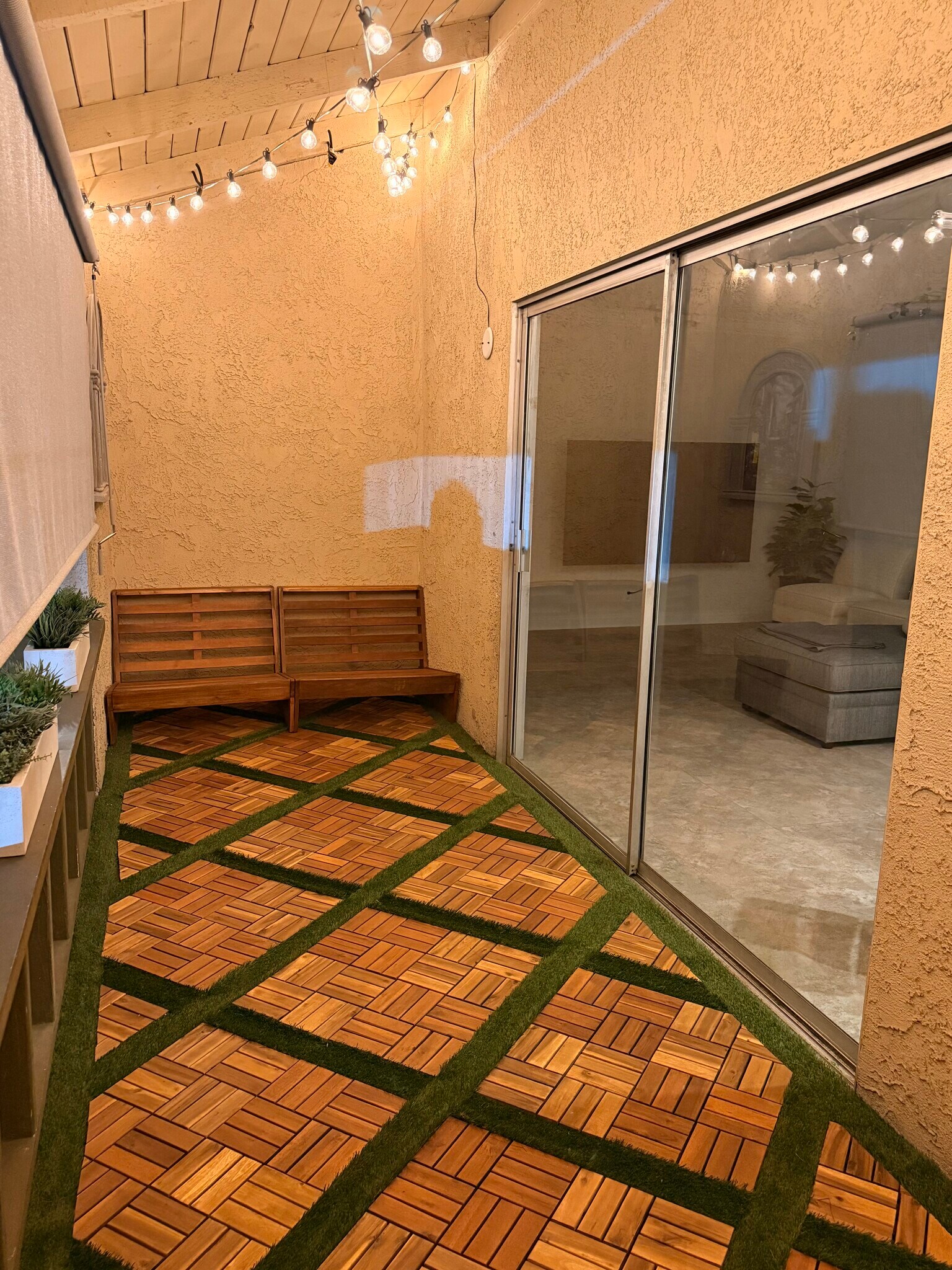 Building Photo - 408 E Civic Center Dr